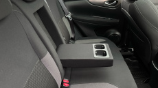 Nissan Qashqai 1.2 DiG-T N-Connecta 5dr Petrol Hatchback